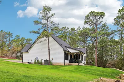 106 Kahuku Court, Bastrop, TX 78602 - Photo 36