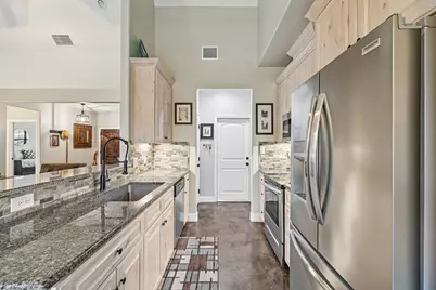 106 Kahuku Court, Bastrop, TX 78602 - Photo 16