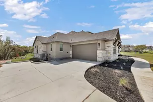 280 Wellborn Rd, Liberty Hill, TX 78642 - Photo 2