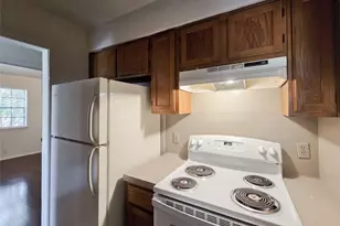 1903 E 20th St, Austin, TX 78722 - Photo 8