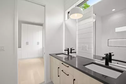 2215 S 3rd Street, Austin, TX 78704 - Photo 32