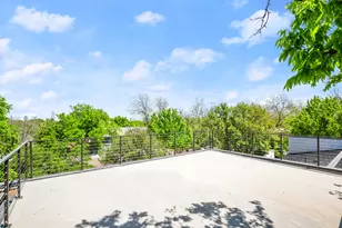 2215 S 3rd St, Austin, TX 78704 - Photo 34