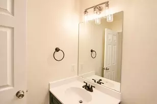 8807 Springmail Cir, Austin, TX 78729 - Photo 16