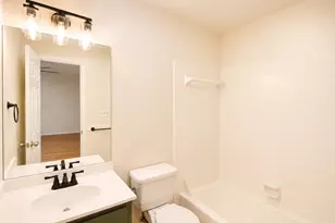 8807 Springmail Cir, Austin, TX 78729 - Photo 20