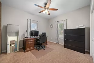 1131 E Fannin St, Luling, TX 78648 - Photo 24