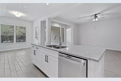 136 Scenic Hills Circle, Georgetown, TX 78628 - Photo 8