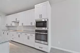 136 Scenic Hills Cir, Georgetown, TX 78628 - Photo 10