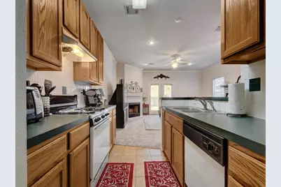 609 E 49th Street #B, Austin, TX 78751 - Photo 8