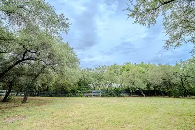2320 Kellie Brooke Road, Spicewood, TX 78669 - Photo 4