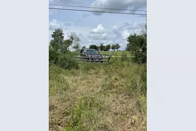 9025 Burklund Farms Road, Del Valle, TX 78617 - Photo 14