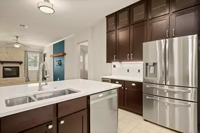 301 Bluff Street, Buda, TX 78610 - Photo 10