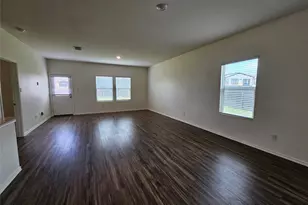 228 Gabriels Bluff Dr, Georgetown, TX 78626 - Photo 10