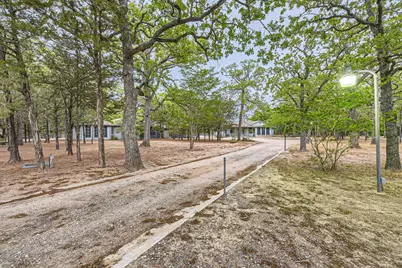 200 Woodlands Drive, Bastrop, TX 78602 - Photo 6