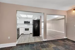 3607 Las Colinas Dr, Austin, TX 78731 - Photo 10