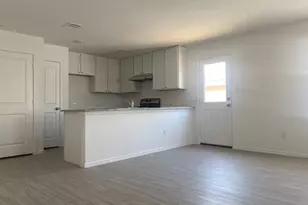 7102 Satellite Wy, San Antonio, TX 78252 - Photo 4