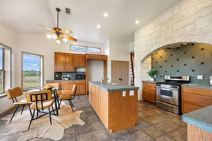 101 Maheo Way, Dripping Springs, TX 78620 - Photo 10