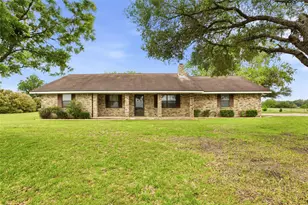 1150 County Road 209, Weimar, TX 78962 - Photo 1
