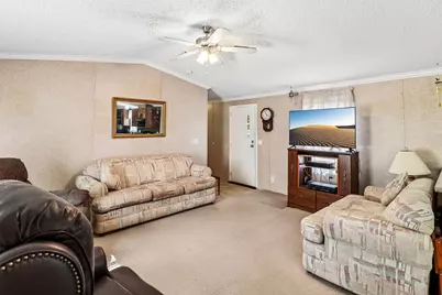 716 W County Road 109 Road, Leesville, TX 78122 - Photo 8