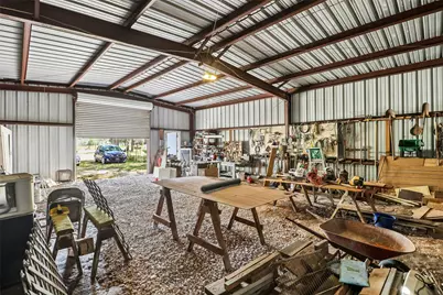 716 W County Road 109 Road, Leesville, TX 78122 - Photo 24