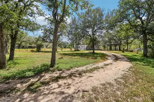 716 W County Road 109 Rd, Leesville, TX 78122 - Photo 4