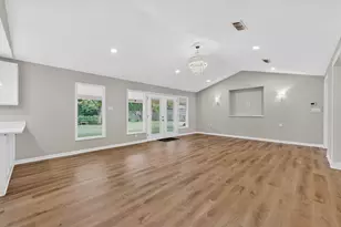 11903 Mustang Chase, Austin, TX 78727 - Photo 6