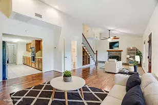 105 Fallbrook Ct, Lakeway, TX 78734 - Photo 4