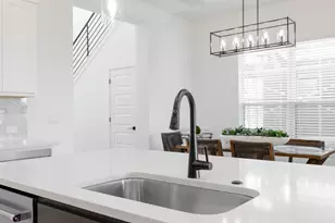 604 Grapeleaf Dr, Lakeway, TX 78738 - Photo 10