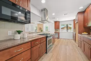 2704 Jorwoods Dr, Austin, TX 78745 - Photo 12