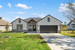 111 Kukui Ct, Bastrop, TX 78602 - Photo 1
