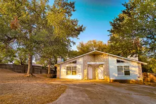 5401 Atascosa Dr, Austin, TX 78744 - Photo 2