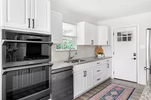 6305 Craigwood Cir, Austin, TX 78725 - Photo 12