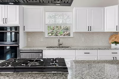 6305 Craigwood Circle, Austin, TX 78725 - Photo 16