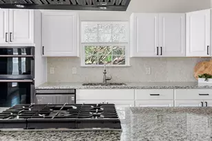 6305 Craigwood Cir, Austin, TX 78725 - Photo 16