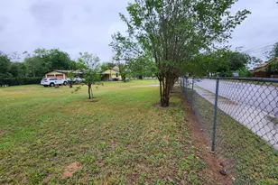 808 Montopolis Dr, Austin, TX 78741 - Photo 12