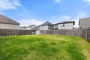 117 Marvins Bnd, Georgetown, TX 78626 - Photo 32