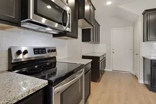 516 E Slaughter Ln, Austin, TX 78744 - Photo 4