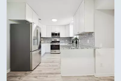 7302 Meadowood Drive, Austin, TX 78723 - Photo 12