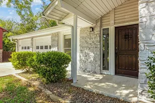 7302 Meadowood Dr, Austin, TX 78723 - Photo 4