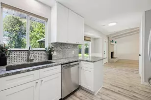 7302 Meadowood Dr Dr, Austin, TX 78723 - Photo 16