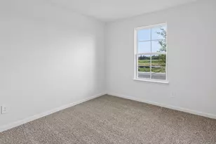 25525 Farmers Crop Ln, Elgin, TX 78621 - Photo 8