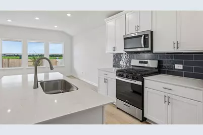 25525 Farmers Crop Lane, Elgin, TX 78621 - Photo 30