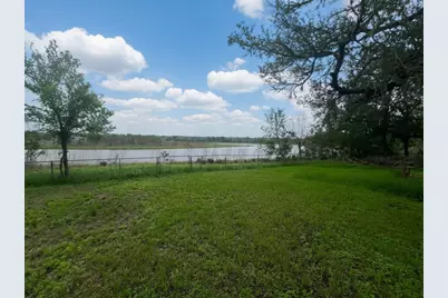 361 Lake View Drive, Cedar Creek, TX 78612 - Photo 8