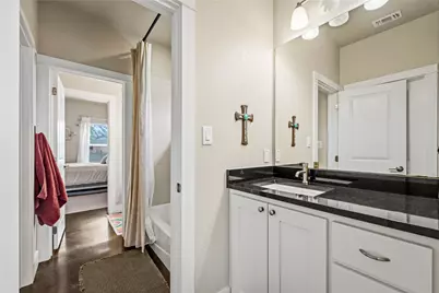 802 Wilkes Street, Smithville, TX 78957 - Photo 16