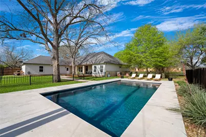 802 Wilkes Street, Smithville, TX 78957 - Photo 24