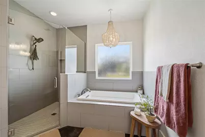 802 Wilkes Street, Smithville, TX 78957 - Photo 14