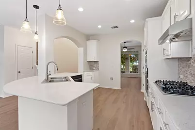 65 White Magnolia Circle, Lakeway, TX 78734 - Photo 8