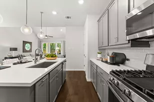 208 Barton Oak Trl, Georgetown, TX 78628 - Photo 6