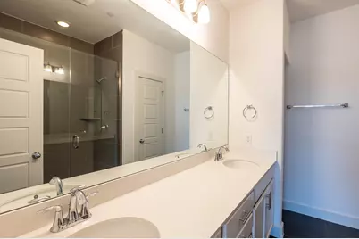 7204 Bassett Court, Austin, TX 78741 - Photo 14