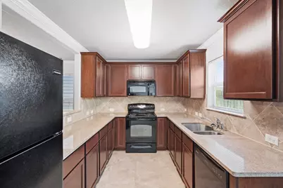 7204 Outfitter Drive, Austin, TX 78744 - Photo 8