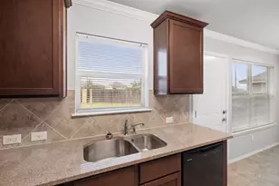 7204 Outfitter Drive, Austin, TX 78744 - Photo 10